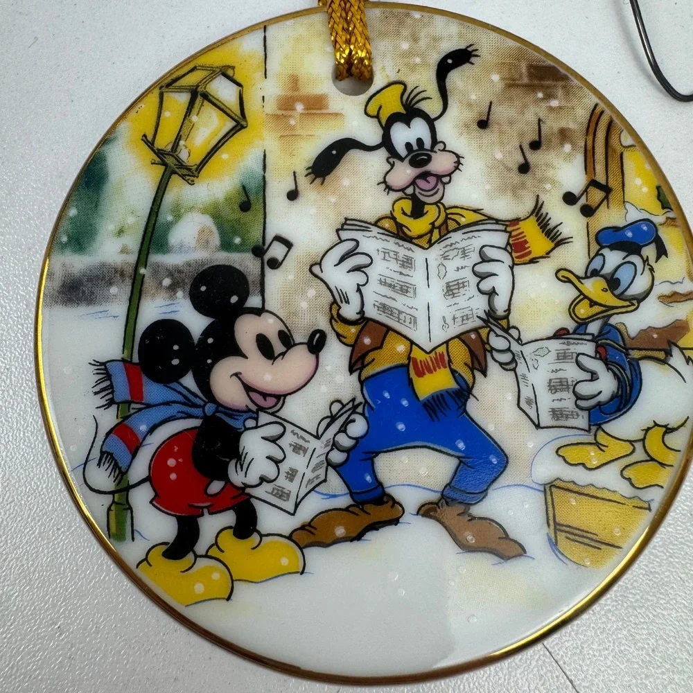 Vtg 1992 Disney Christmas Ornament‎ Mickey Goofy Donald Japan Caroling
